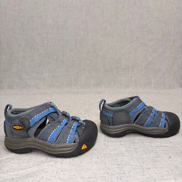 Keen Newport H2 Closed Toe Water Sandals  Blue & Black Little Kid Toddler Size 4 - Picture 1 of 10